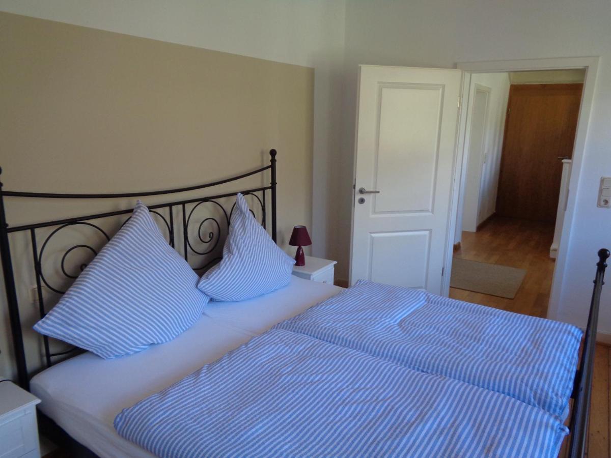 Ferienwohnung Altes Pfarrhaus Mit Flair Und Moselblick Brauneberg Exteriör bild