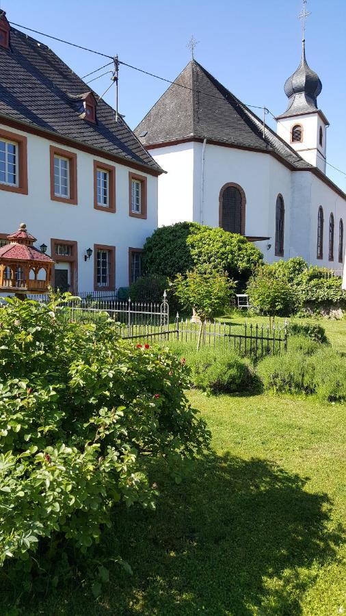 Ferienwohnung Altes Pfarrhaus Mit Flair Und Moselblick Brauneberg Exteriör bild