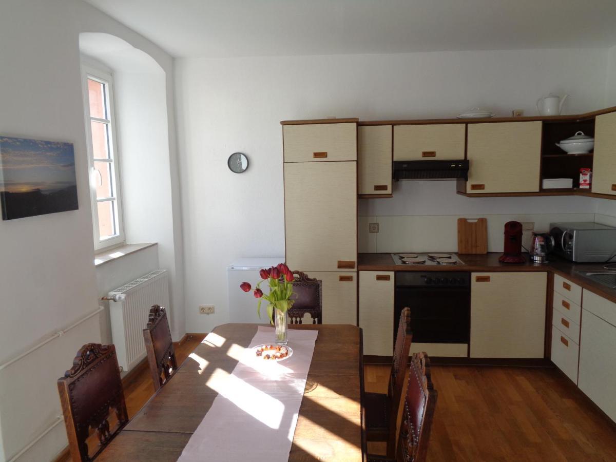 Ferienwohnung Altes Pfarrhaus Mit Flair Und Moselblick Brauneberg Exteriör bild